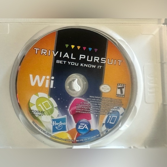 Wii Trivial Pursuit Bet You Know It Game With Case - Picture 7 of 9